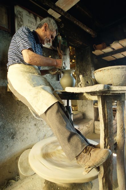clay processing, Montefiore Conca photo by T. Mosconi